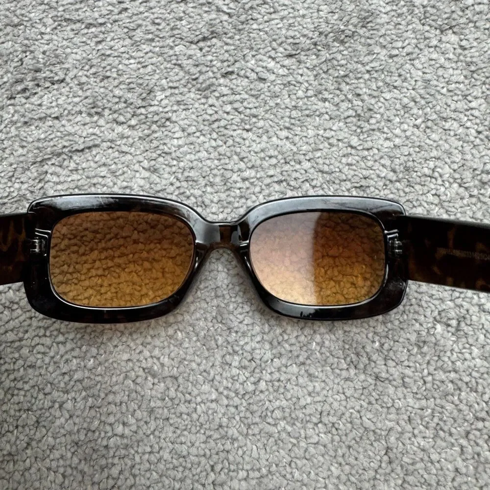 Womens Tortoise Shell Rectangle Sunglasses Chunky Frame Wide Temple Y2K 90s